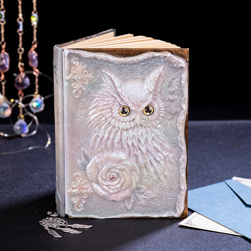 3D Magic Owl Retro Notebook 19.5 cm / 13.5 cm - ViktaShop