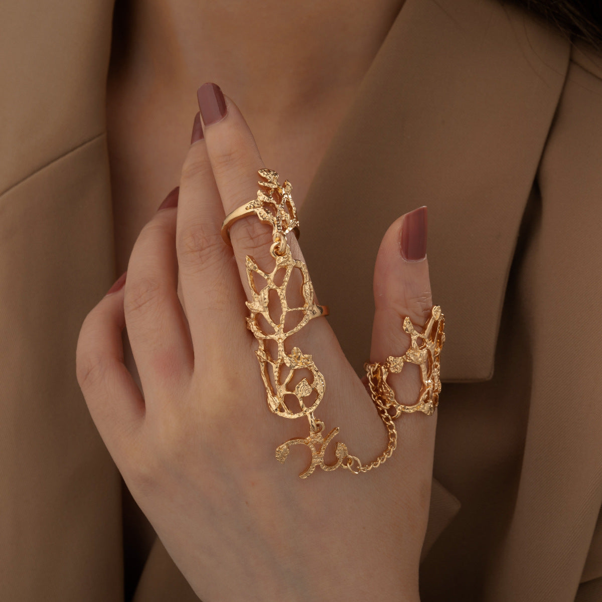Ethnic Floral Conjoined Ring – Hollow Alloy Design - ViktaShop