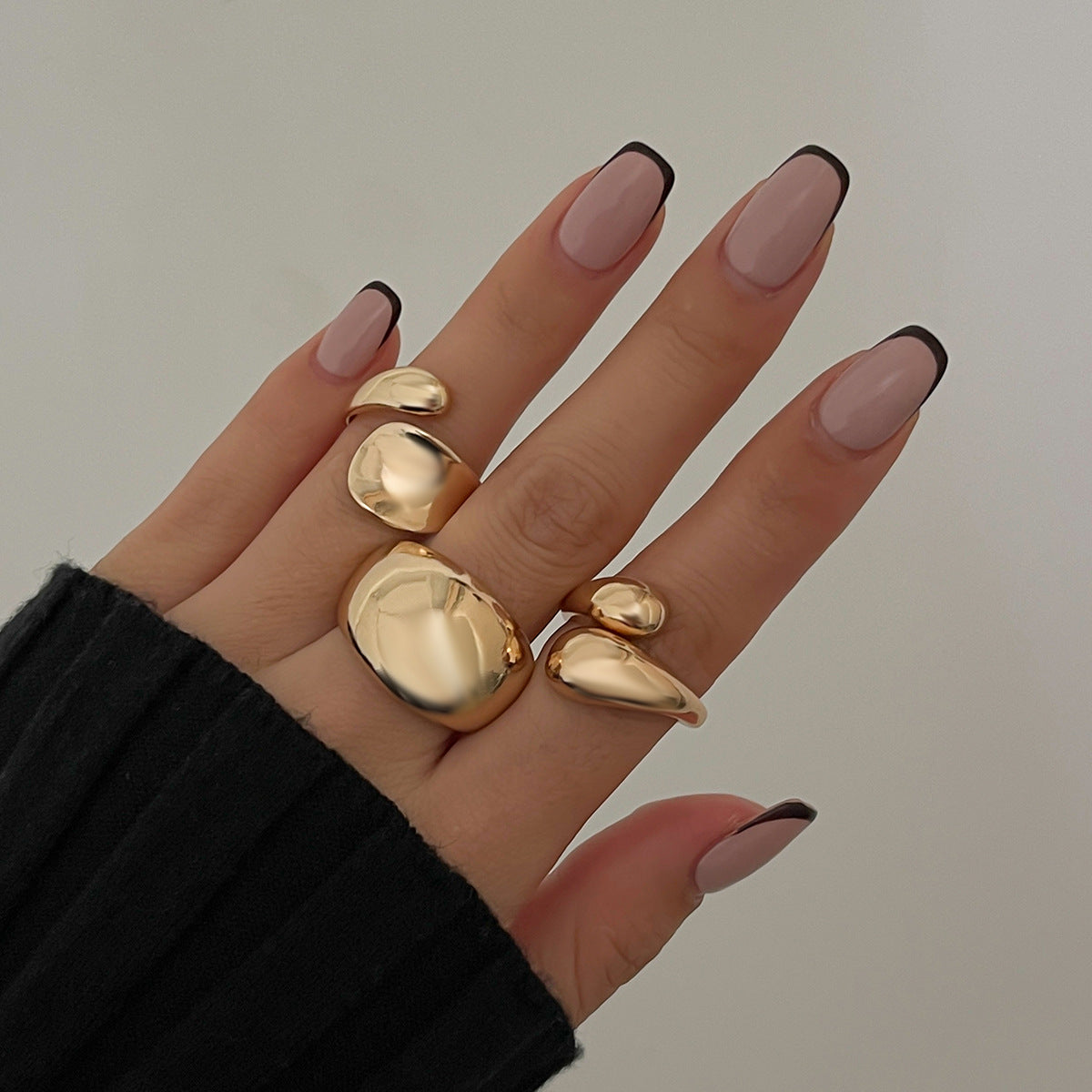 Vintage Minimalist Glossy Chunky Ring, 16 Options - ViktaShop