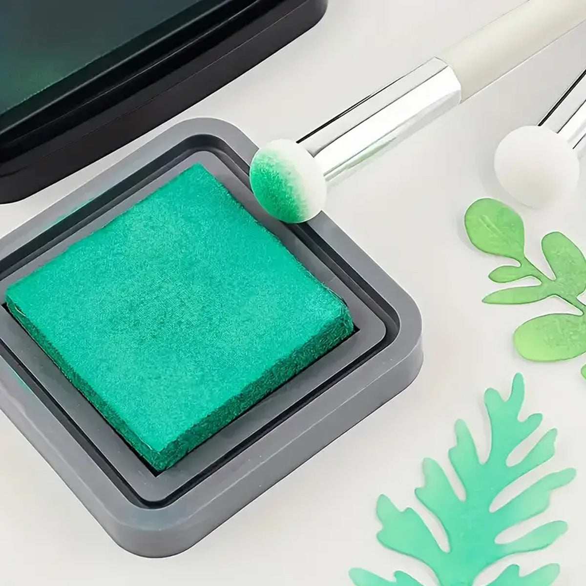 Sponge Dot Brush – Pink Non-Latex Blending Tool for Scrapbooking - ViktaShop