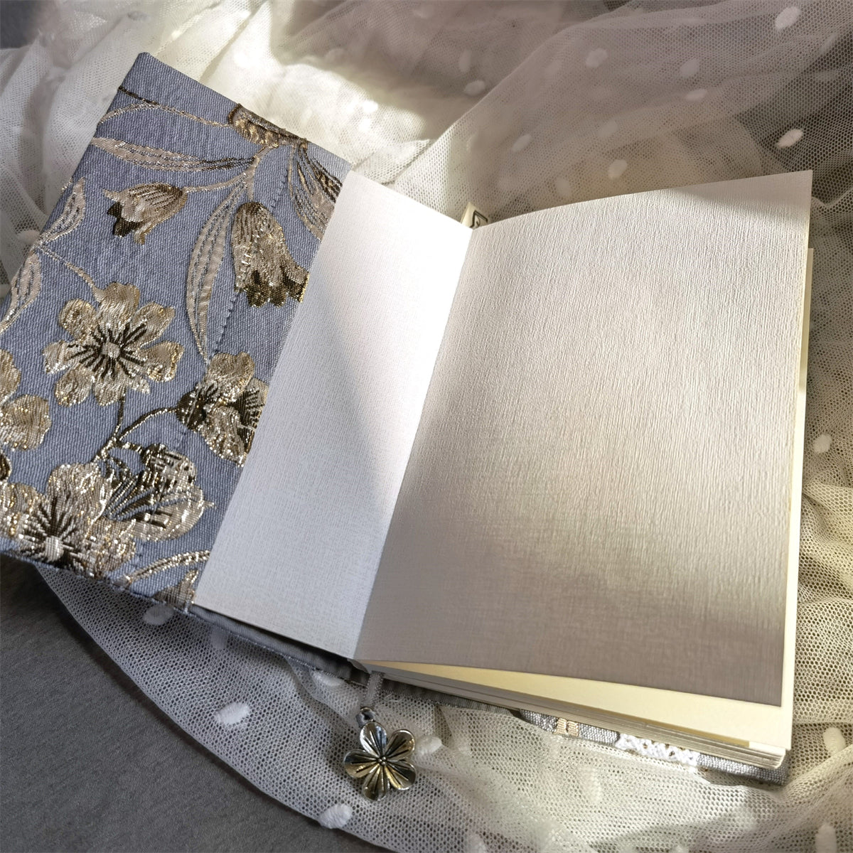Gold-Plated Dream A5/A6 Chinese-Style Antique Hand Ledger Journal - ViktaShop
