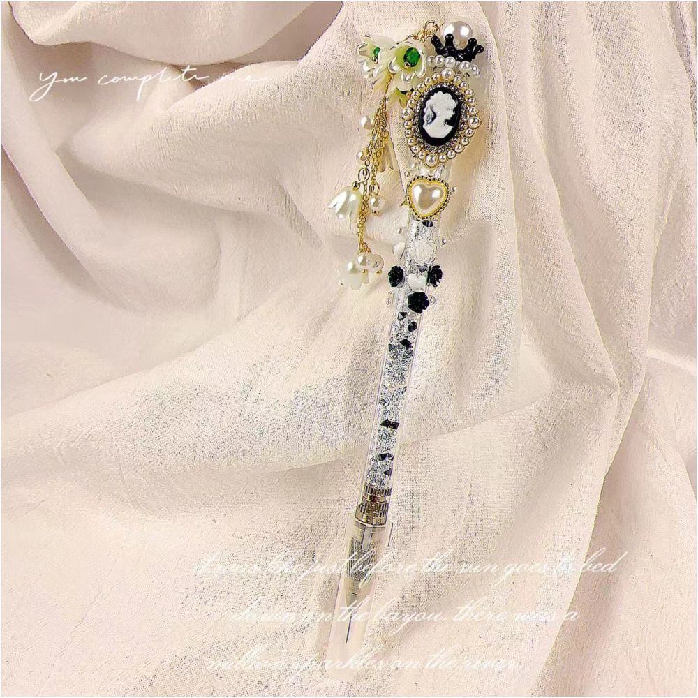 Elegant Character pen knife image 4