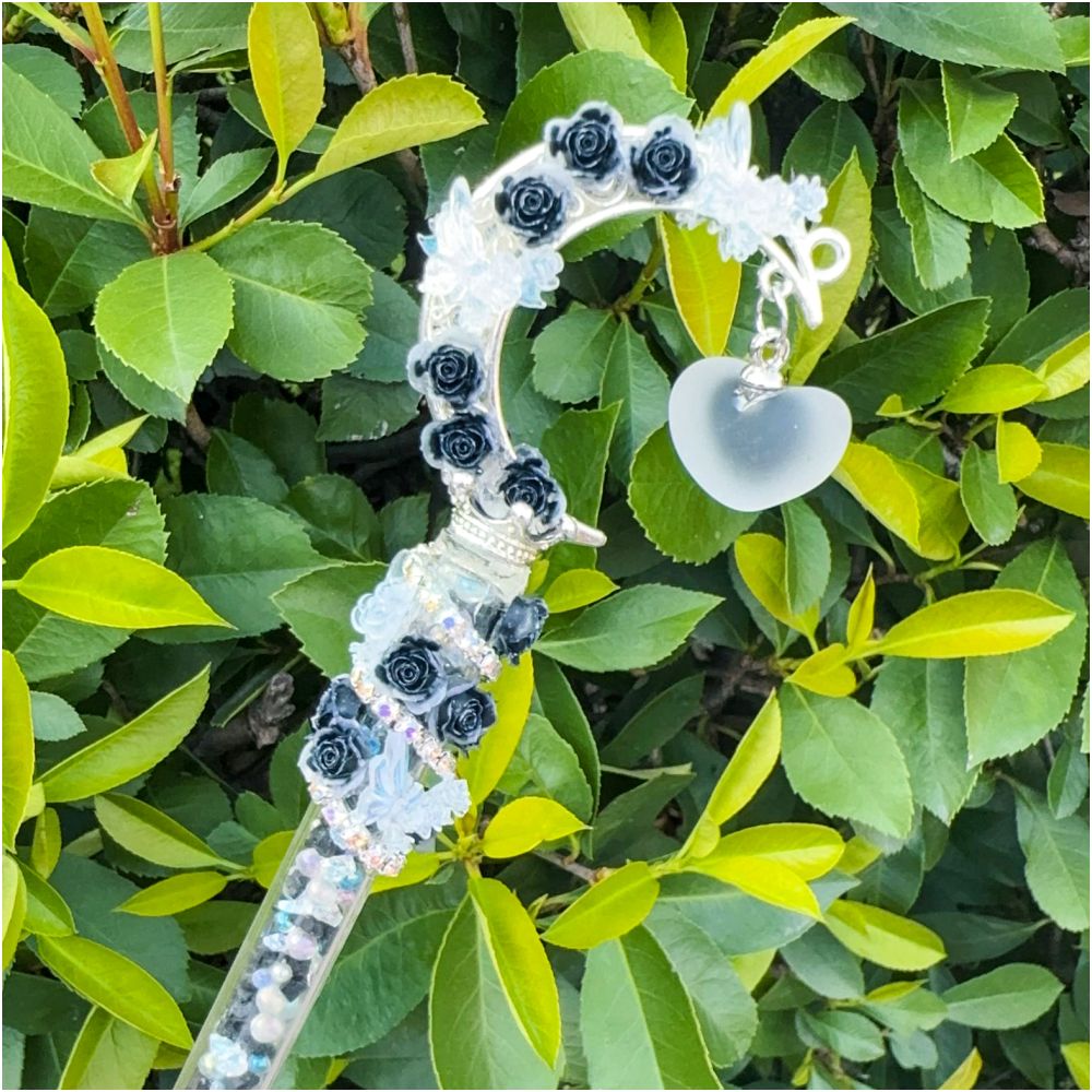 Handmaid art pen paper knife