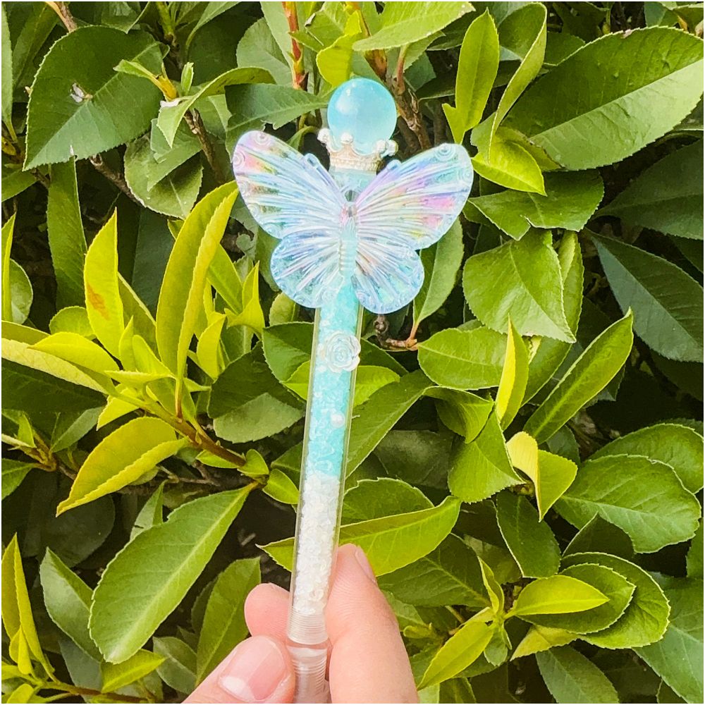 Handmaid art pen paper knife image 22