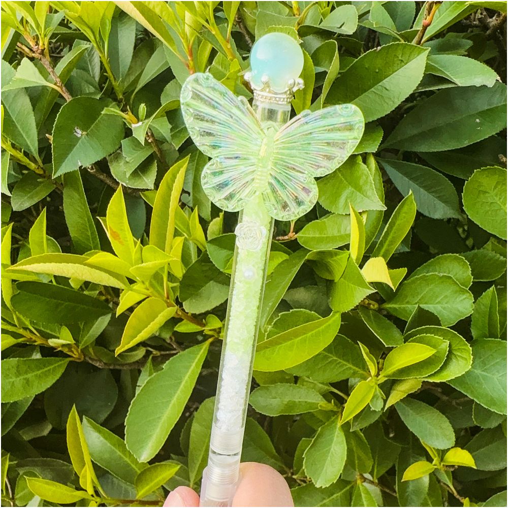 Handmaid art pen paper knife