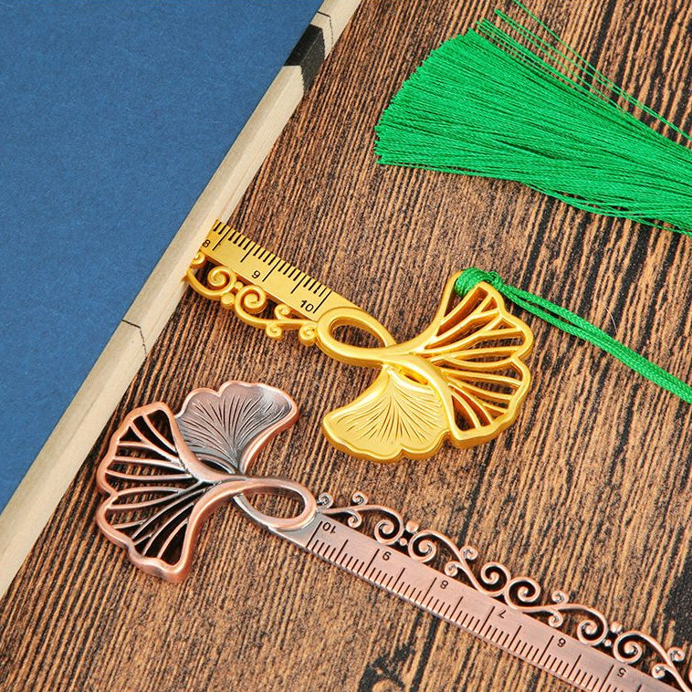 Antique style butterfly hollowed out bookmark ruler 10cm image 3