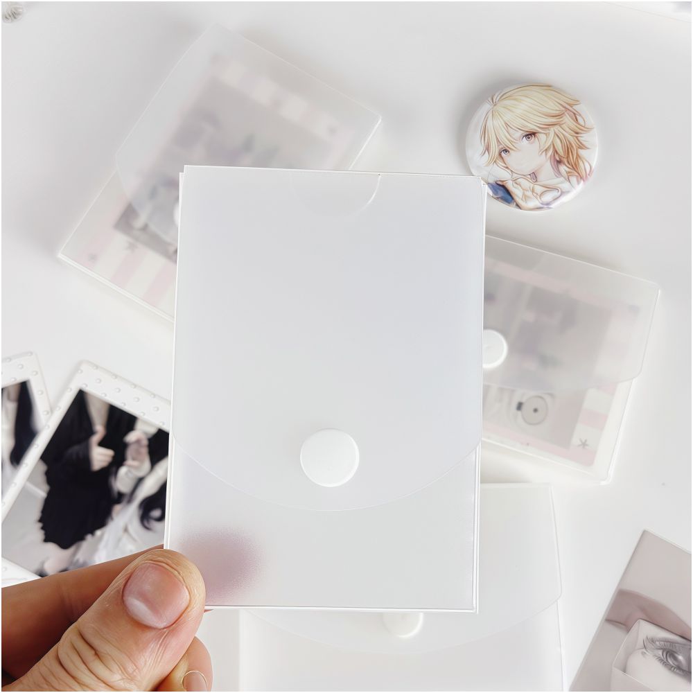 Transparent frosted snap button storage box 2 Types 6.5cm x 9.5cm