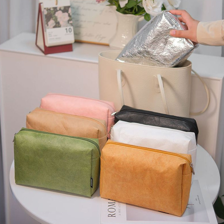 Minimalist and stylish large capacity storage bag 22cm x 15cm image 0