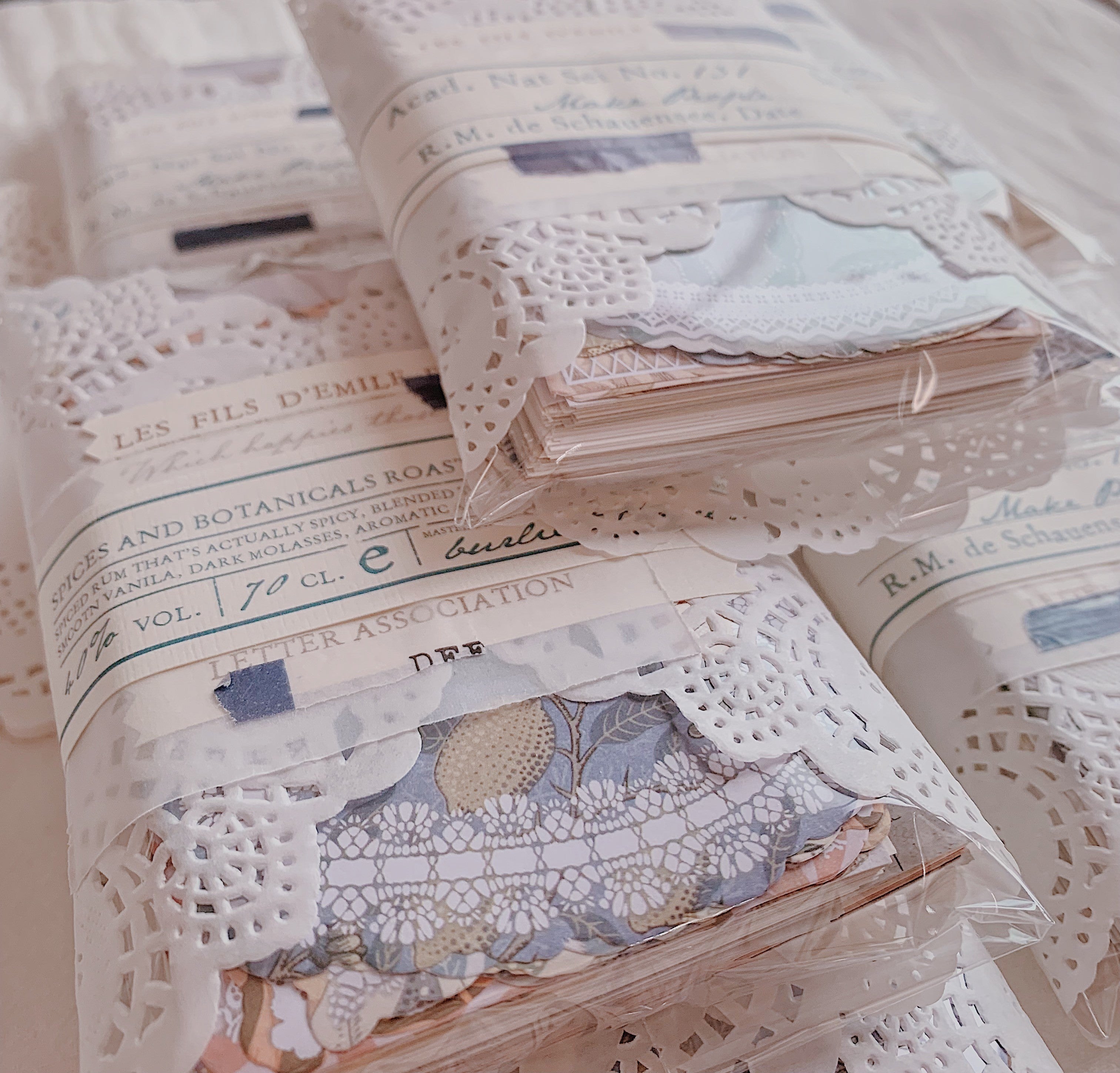 Retro Basic Notes, Material paper Pack 65 sheets - ViktaShop
