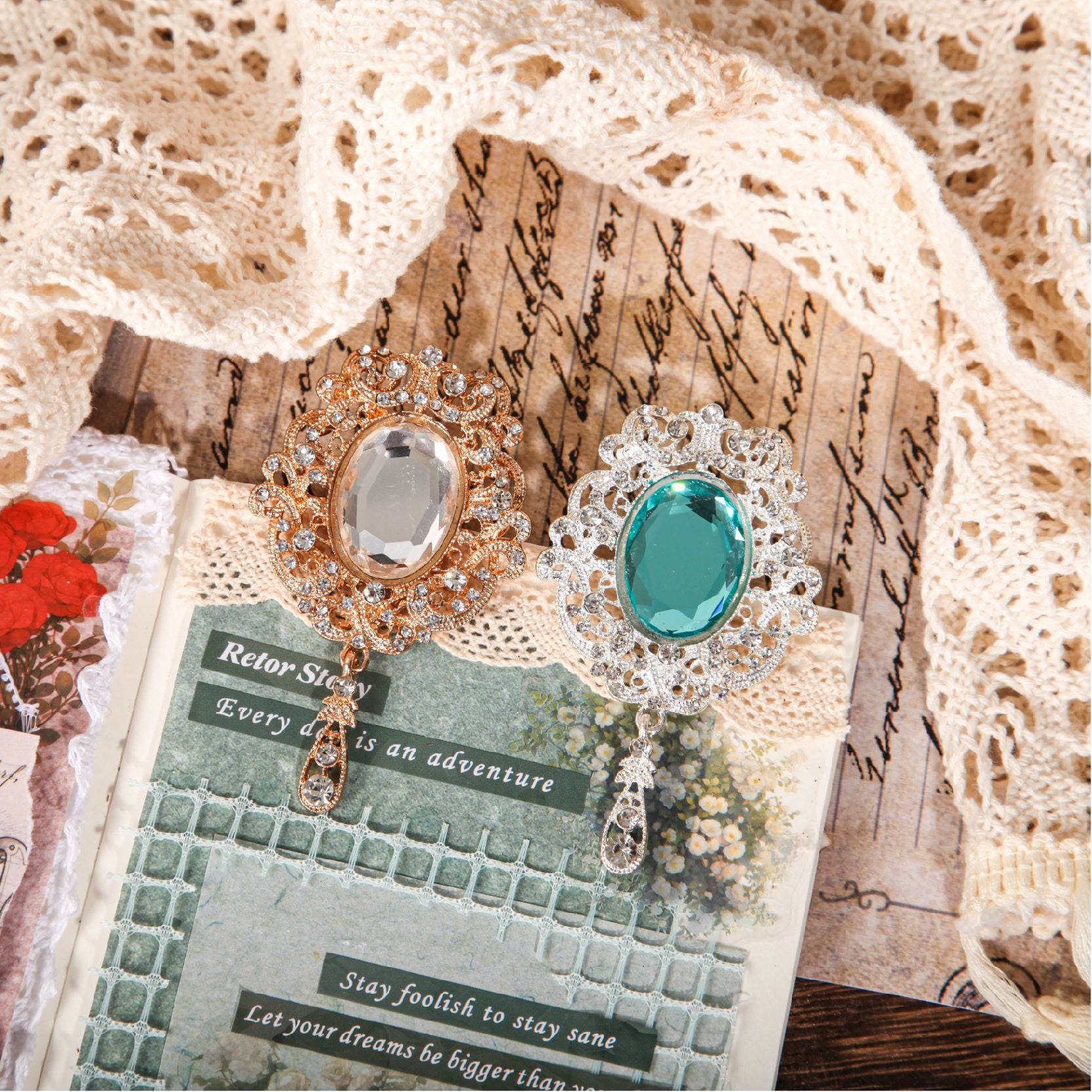Retro Diamond Metal Clip – Custom Pattern Journal Accessory, 4 Options - ViktaShop