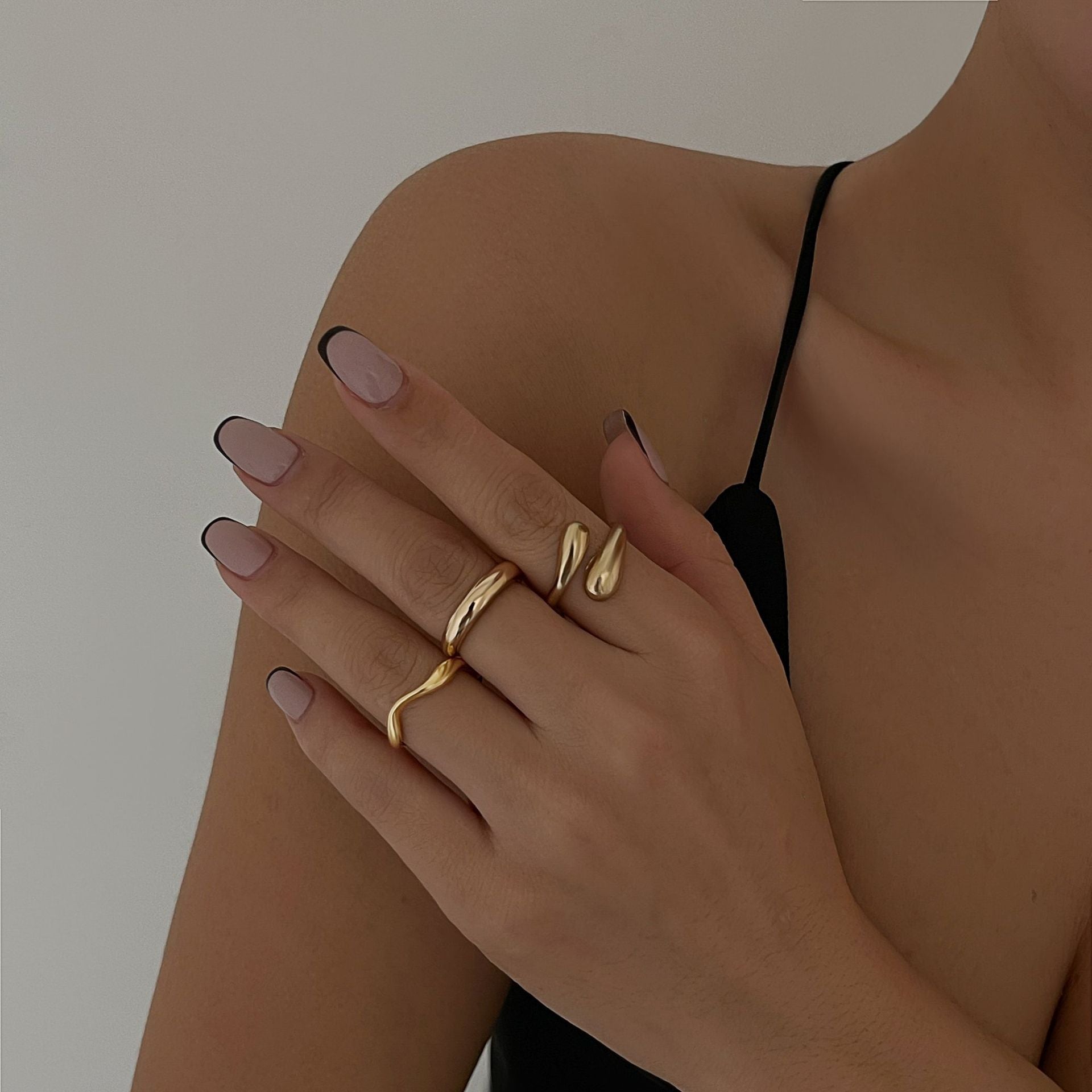 Vintage Minimalist Glossy Chunky Ring, 16 Options - ViktaShop