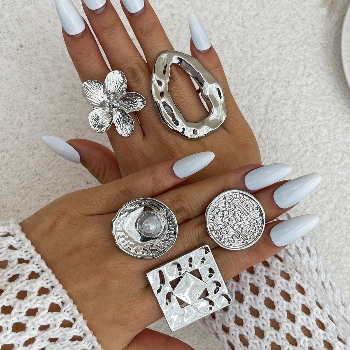 Liquid Metal Geometric Flower Ring, Irregular Hollow Design - ViktaShop