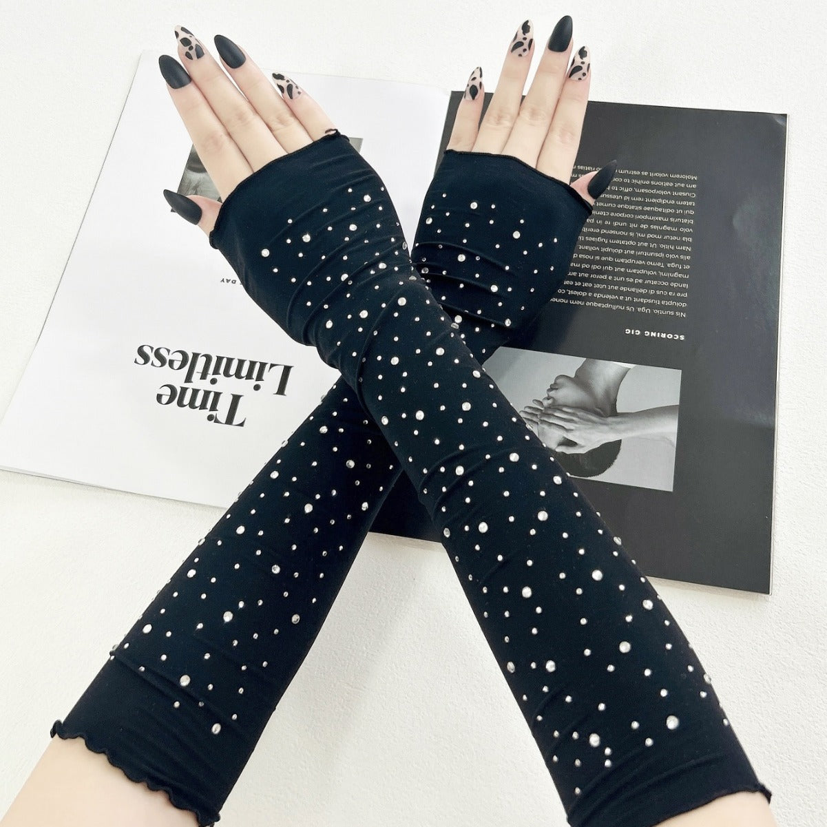 Korean Style Ice Silk Elasto Arm Sleeve - ViktaShop
