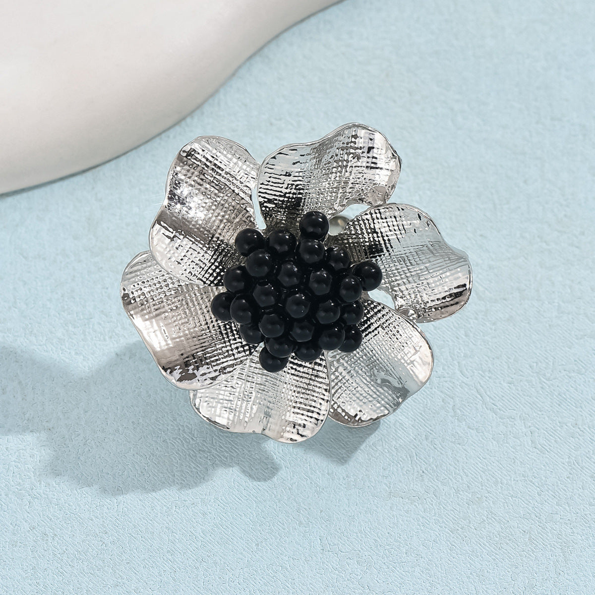 Retro Pearl Flower Open Ring – Exaggerated Design - ViktaShop