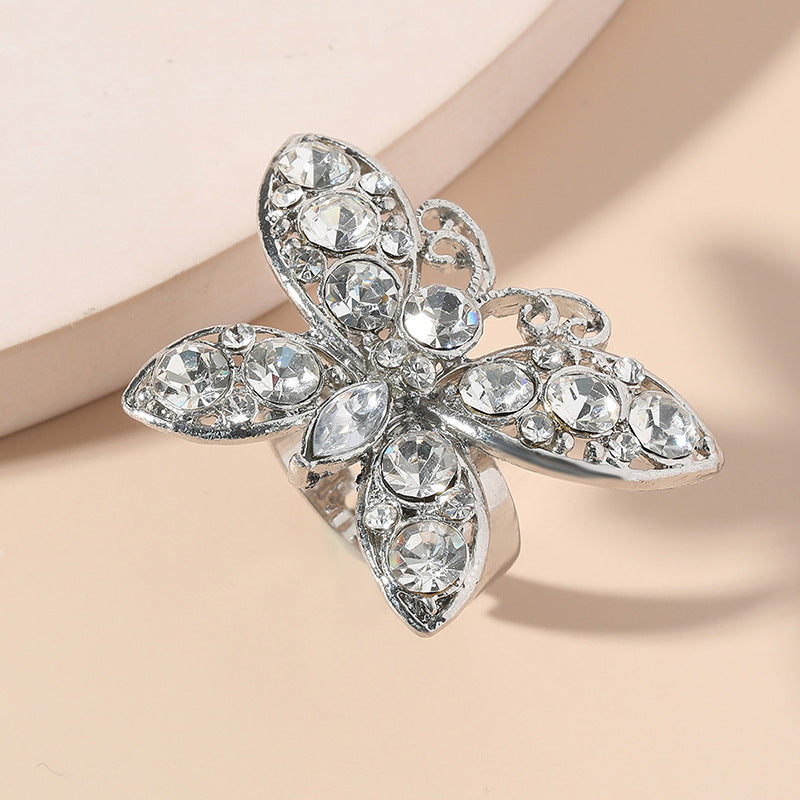 Elegant Fashionable Butterfly Ring - ViktaShop