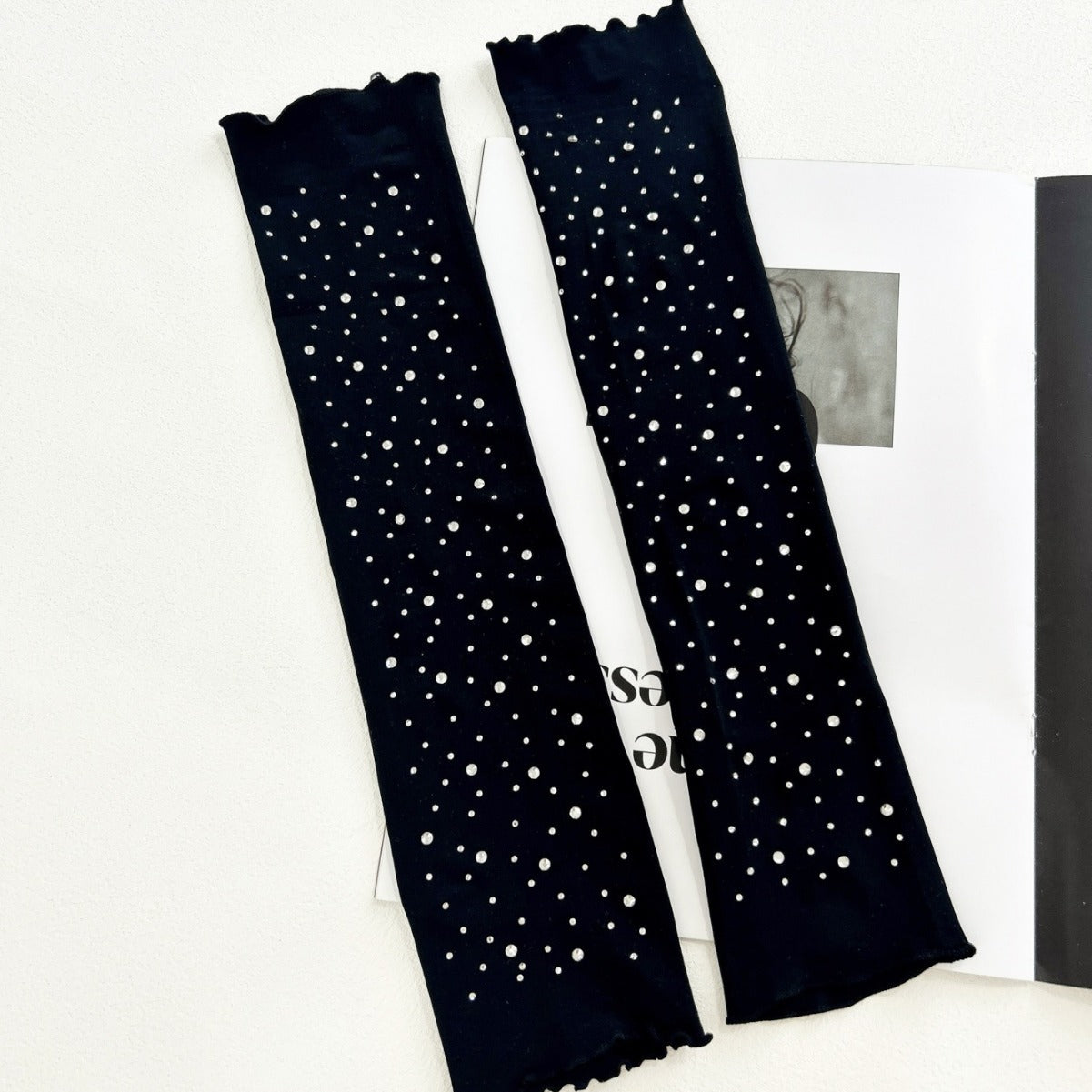Korean Style Ice Silk Elasto Arm Sleeve - ViktaShop