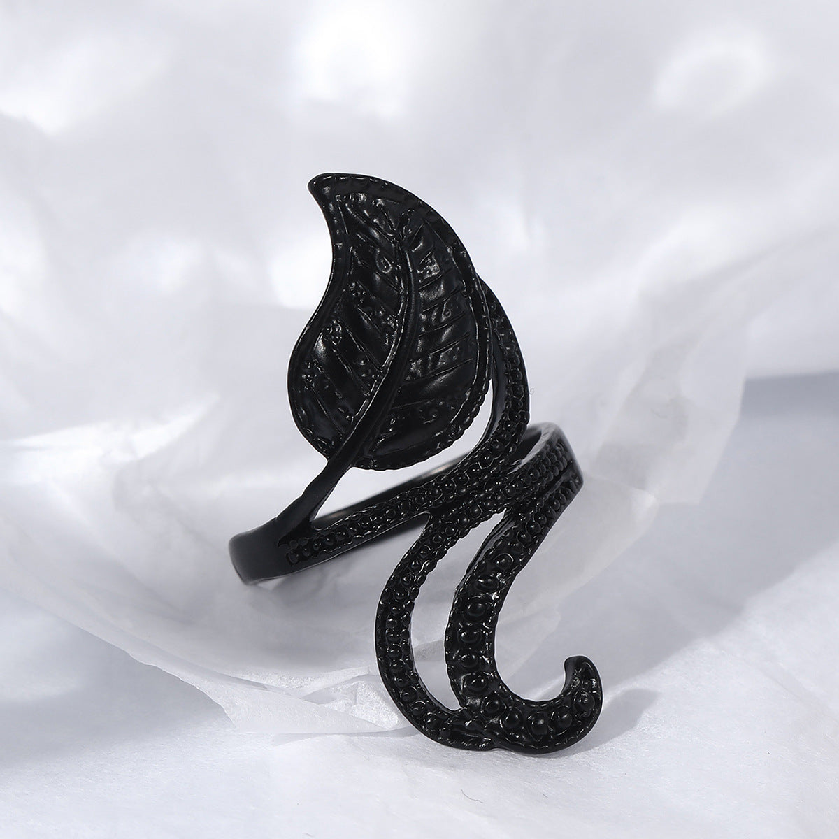 Retro Leaves & Vines Ring – Adjustable - ViktaShop