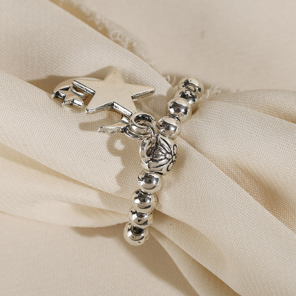 Retro Silver Lucky Beads Ring – Elastic - ViktaShop
